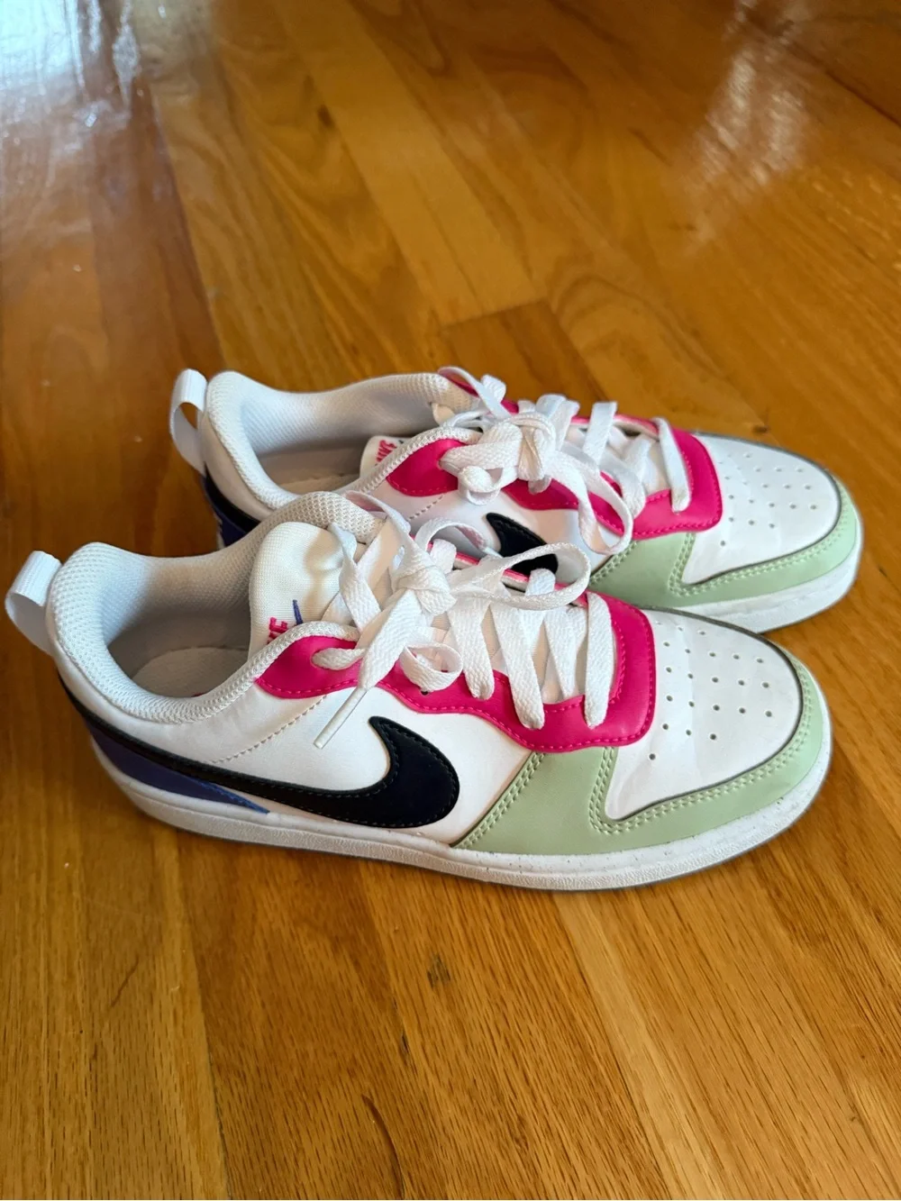 Nike sporty low